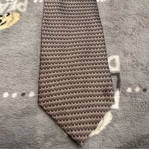 Ziggurat 100% Silk Diamond Print Tie